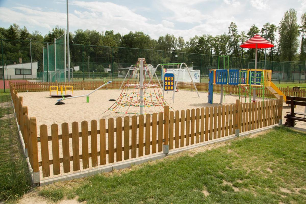 Camping Oaza Blonie Kornik Domki Standard - 3 Pokoje Экстерьер фото