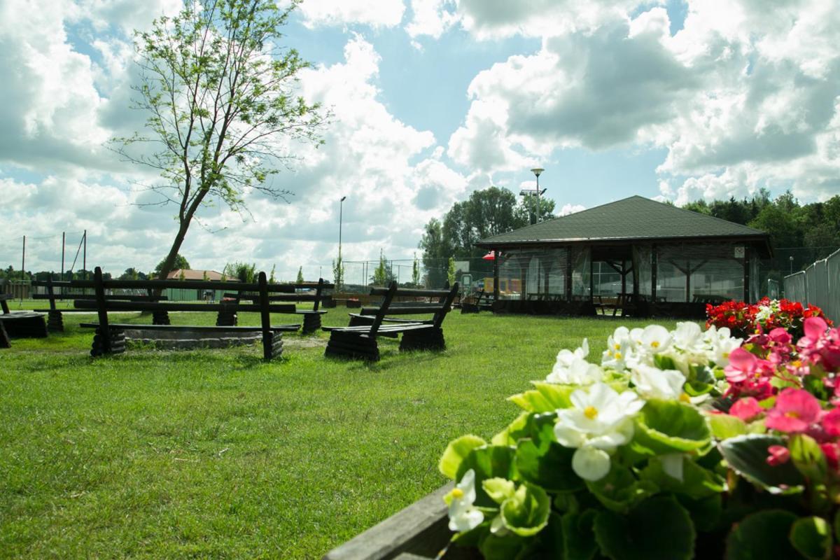 Camping Oaza Blonie Kornik Domki Standard - 3 Pokoje Экстерьер фото